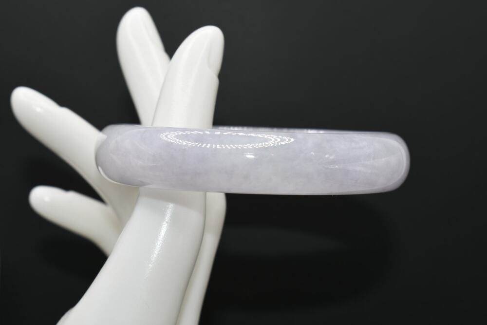 Lavender Jade Bangle Bracelet 7.5" Light Purple Jadeite Round